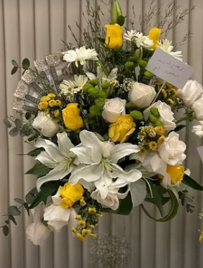 Sunlit White & Yellow