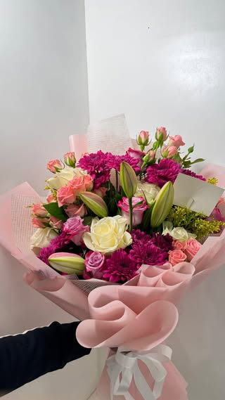 Magenta Lily Medley